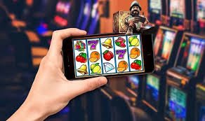 Antarmuka platform lk777 yang menampilkan berbagai permainan kasino dan sportsbook
